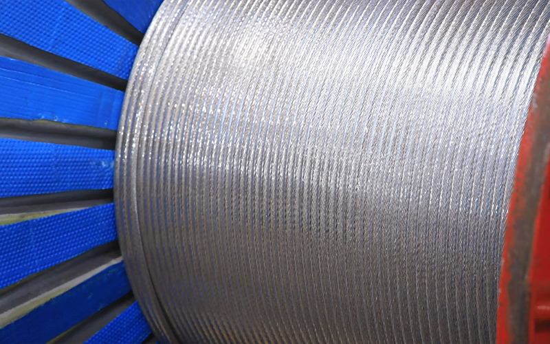 ép chặt dây nhôm