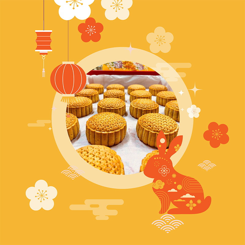 Làm bánh trung thu dành tặng cán bộ nhân viên