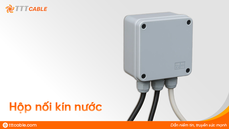 cách bảo vệ dây điện ngoài trời - hộp kín nước